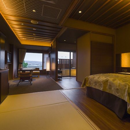 Готель Fujisan Onsen Bessho Sasa Фудзі-Йосіда Екстер'єр фото