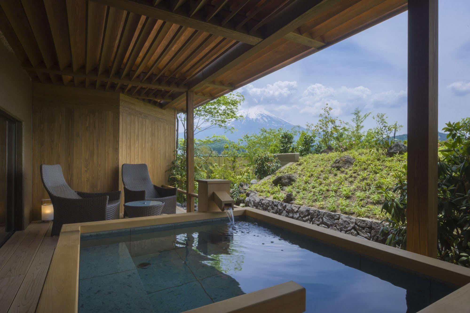 Готель Fujisan Onsen Bessho Sasa Фудзі-Йосіда Екстер'єр фото